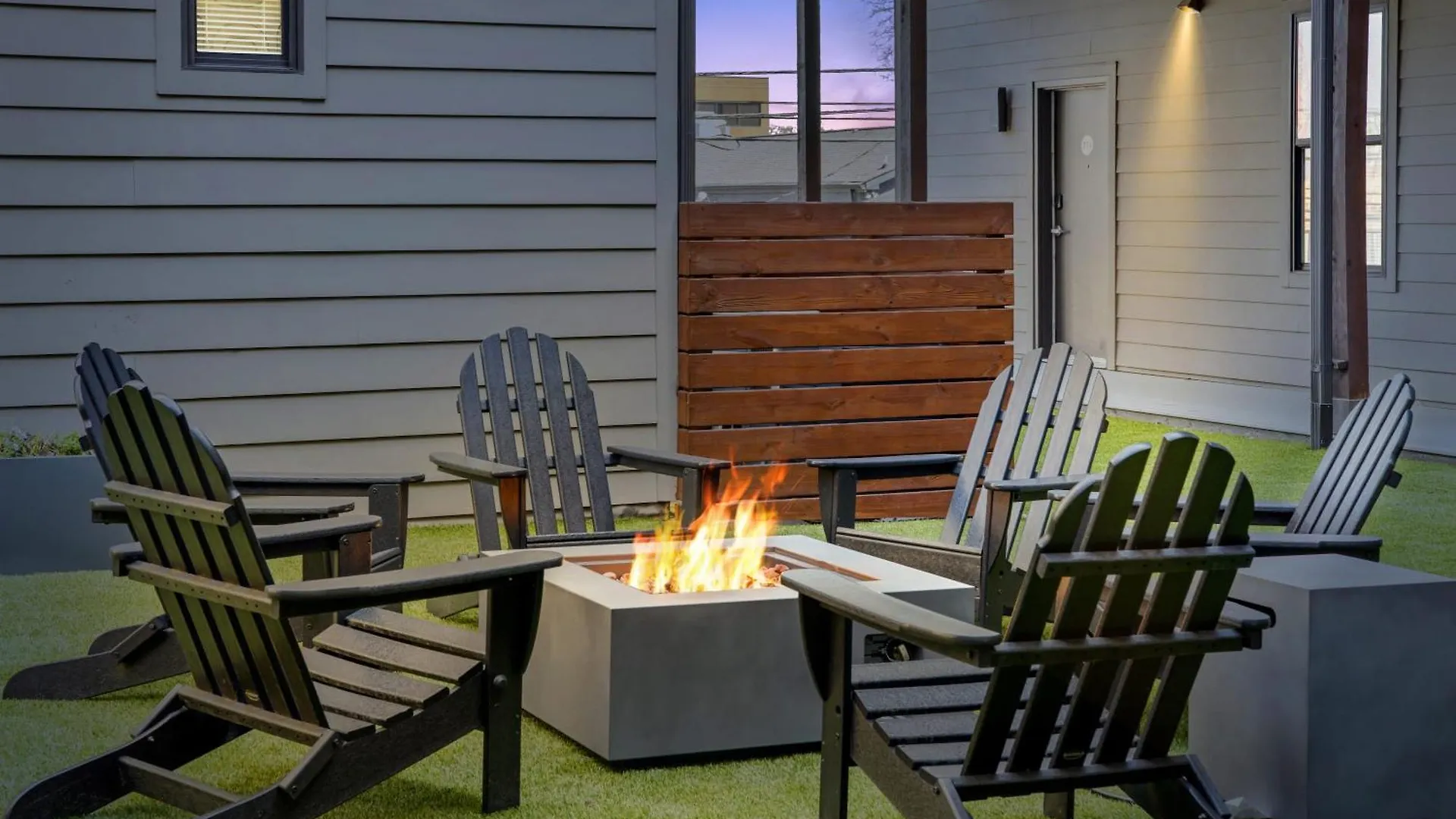 Cozysuites Music Row Modern 1Br With Free Parking 02 Nashville 0*,
