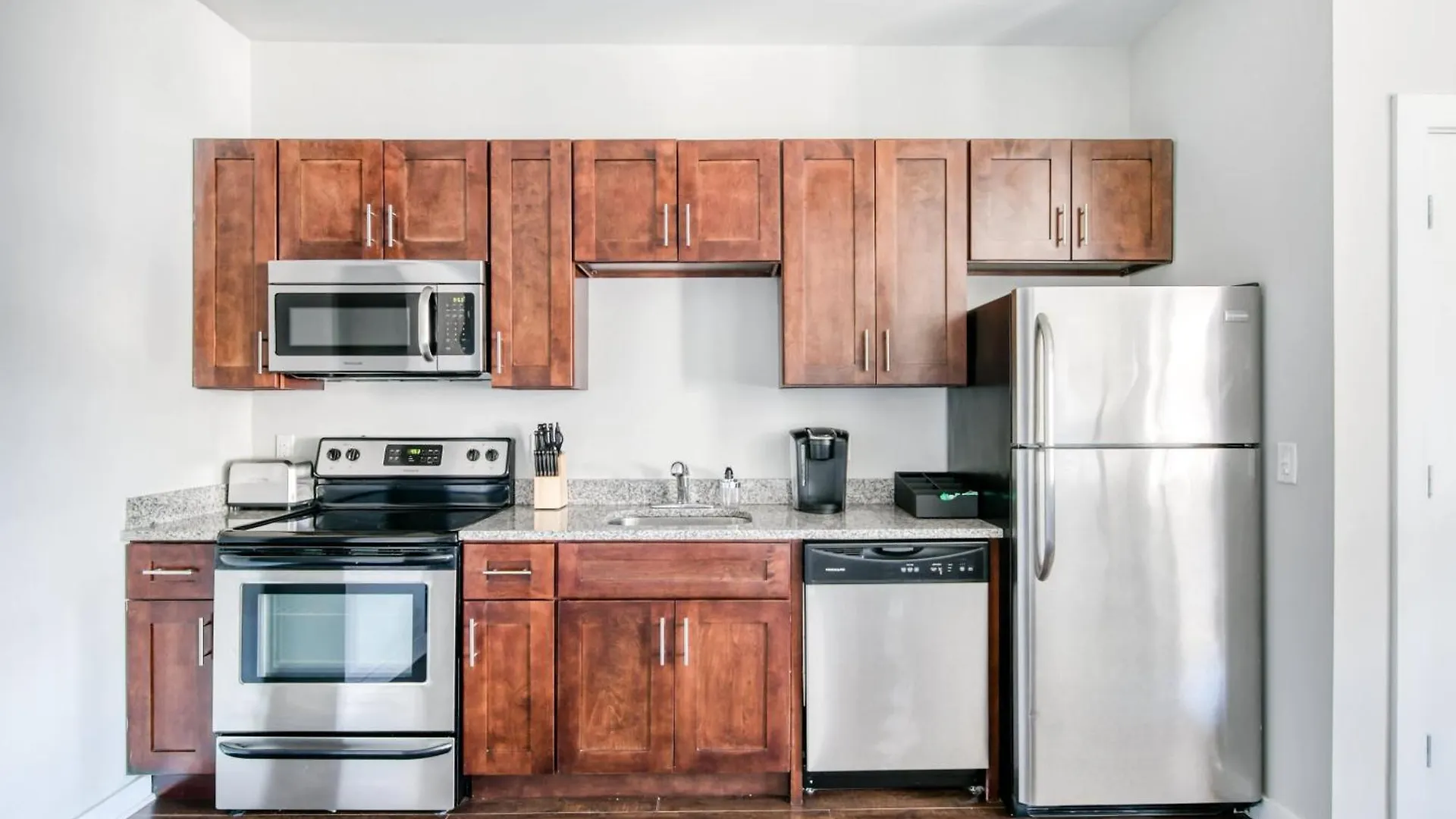 Cozysuites Music Row Modern 1Br With Free Parking 02 Nashville 0*,  Estados Unidos da América